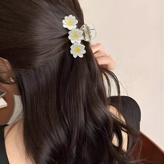 3 Flower Claw Clip